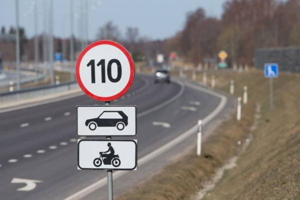 Автоюрист: новые штрафы за превышение средней скорости на длинных участках дорог не приведут к результатам