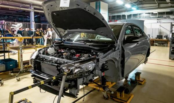 Новость от российского гиганта АвтоВАЗ: завод собрал первую тестовую модель автомобиля Lada Vesta Sport NG