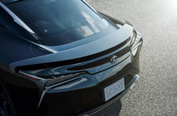 Lexus LC 500 Inspiration Series 2021 года: всего 100 экземпляров по всему миру в красивом черном цвете Obsidian