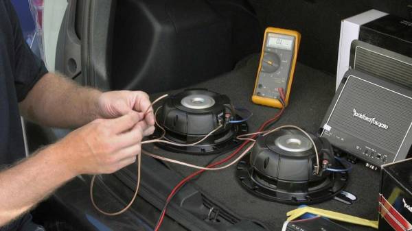 Закон, безопасность, ограничения: установка дополнительного оборудования в авто - что важно знать