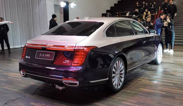 Поставки уже в мае 2023 года: компания Hongqi выводит на рынок РФ 4 модели автомобилей