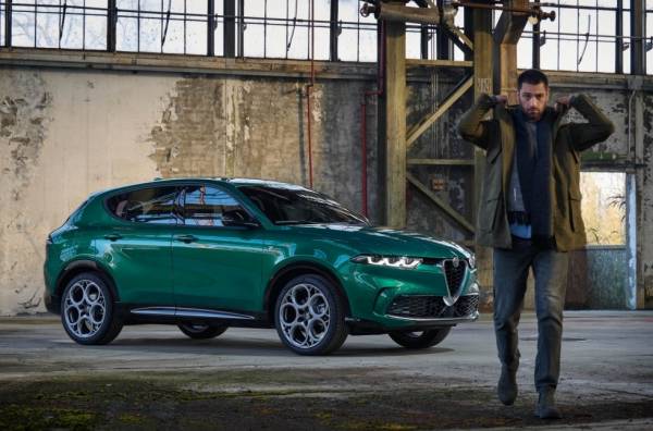 В России уже продается Alfa Romeo Tonale: новый кроссовер за 5,6 млн рублей