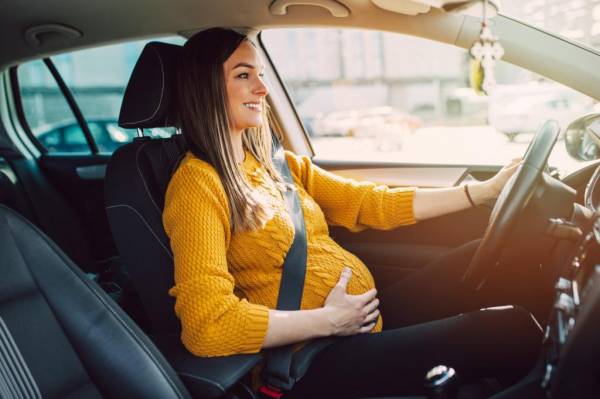 Женщины-водители не хотят ездить на электромобилях