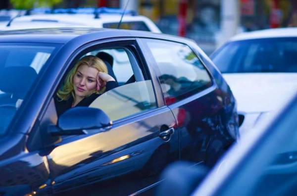 Как частое стояние в автомобильных пробках влияет на работу мозга